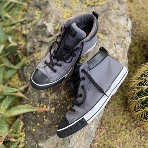 CONVERSE Chuck Taylor All Stars Hi -Top Canvas + Leather